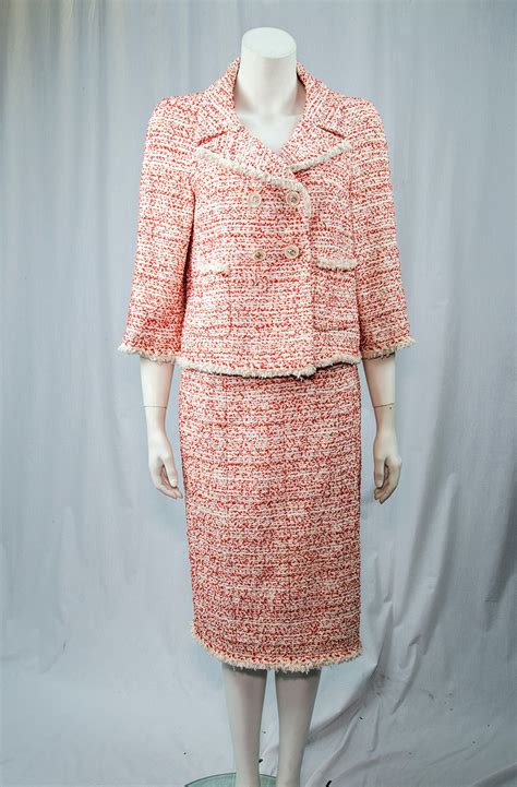 robe chanel tweed|vintage Chanel tweed suit.